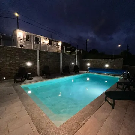 Fonte Retreat - Jacuzzi And Heated Swimming Pool 펜션 Sandim