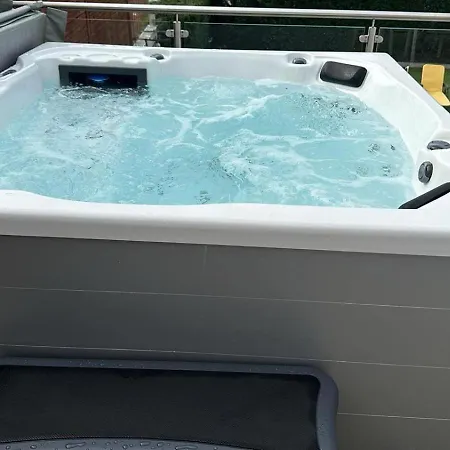 Fonte Retreat - Jacuzzi And Heated Swimming Pool 펜션